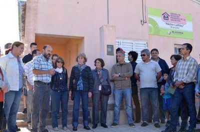 Eseverri encabez� el acto de imposici�n del nombre de N�stor Laffitte al Centro de Atenci�n Primaria de Salud N� 8