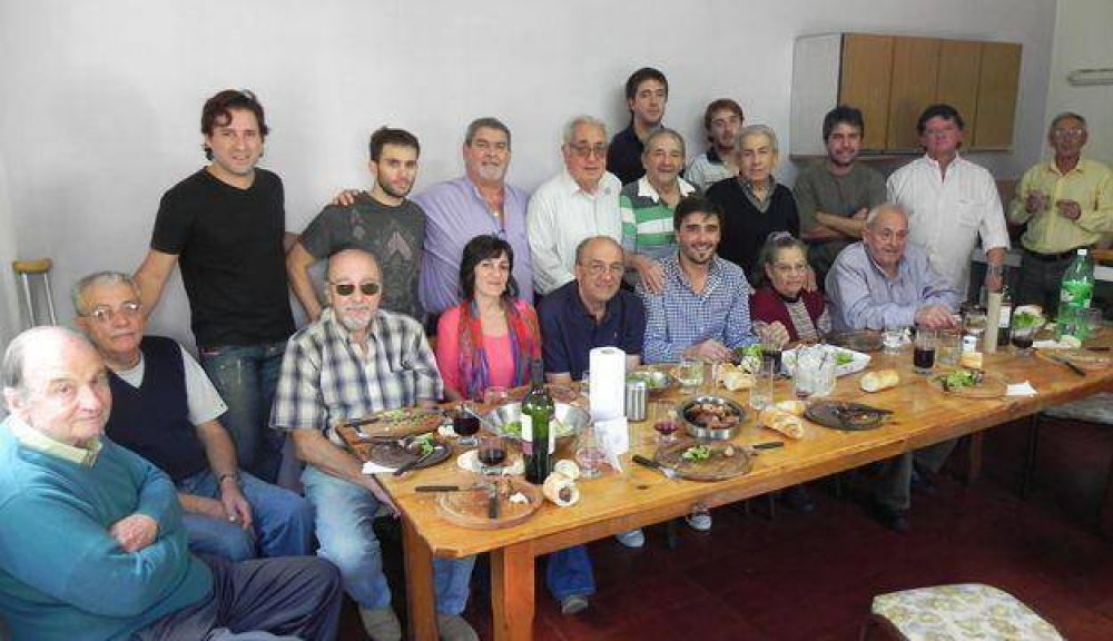 Ezequiel Galli comparti� un almuerzo con radicales