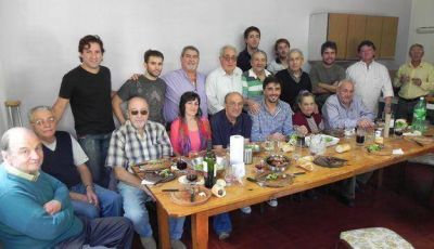 Ezequiel Galli comparti� un almuerzo con radicales