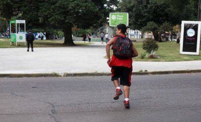 Sem�foros para peatones contra la odisea de cruzar en las plazas