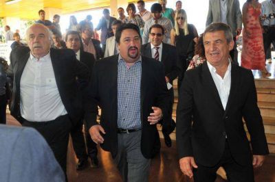 Maurice Closs respald� la precandidatura de Urribarri