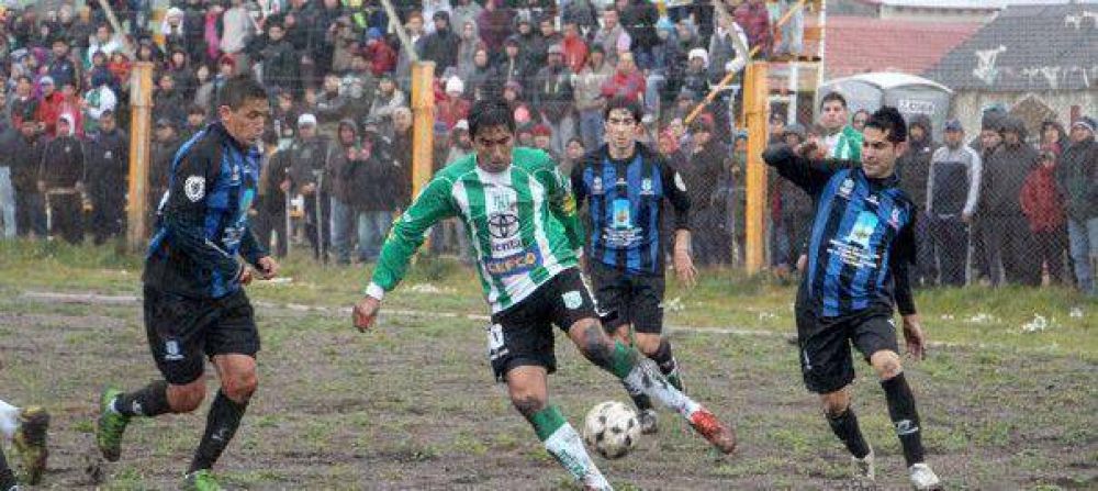 Camioneros dej� sin invicto a Deportivo Rinc�n y sue�a