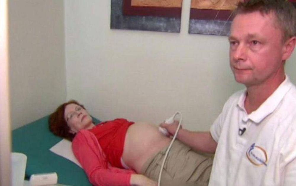 Alemania: tiene 65 a�os y espera cuatrillizos