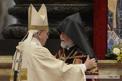 A d�as del centenario, Francisco calific� el genocidio armenio como 