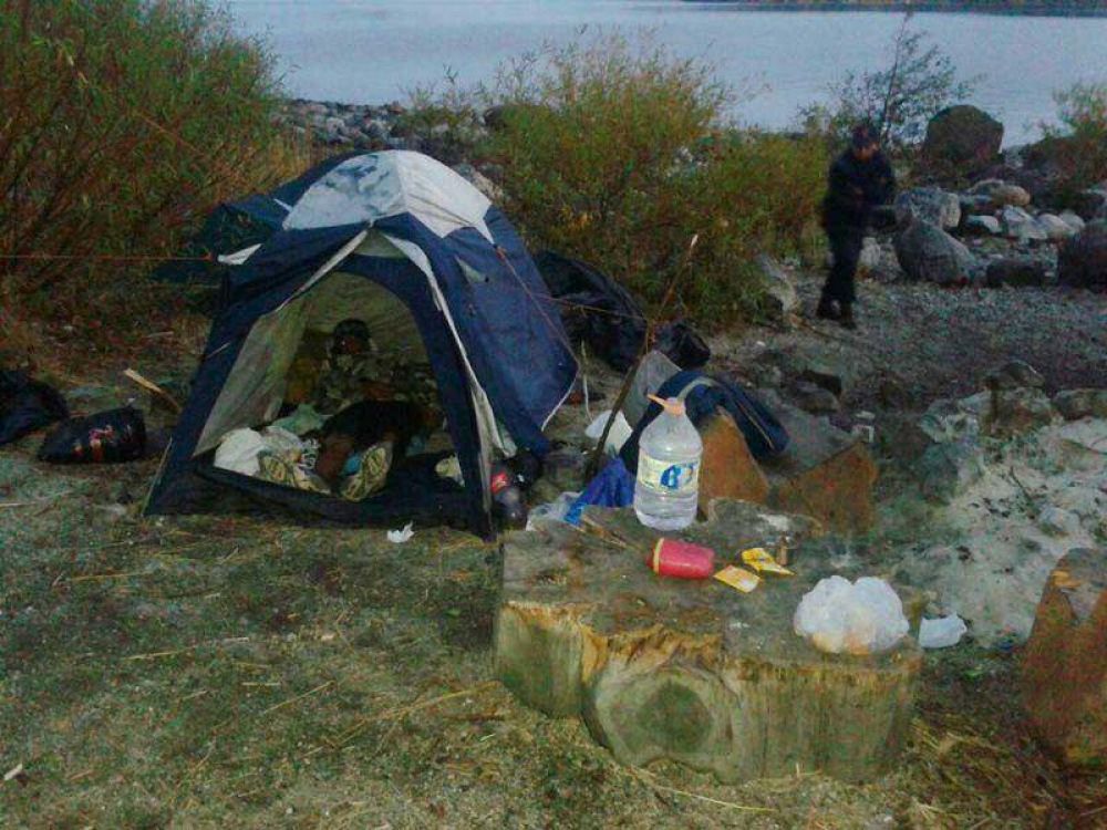Detienen a sujetos que robaron en una vivienda de los kil�metros