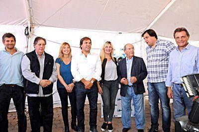 Gran convocatoria pol�tica en la tradicional celebraci�n de Cefil