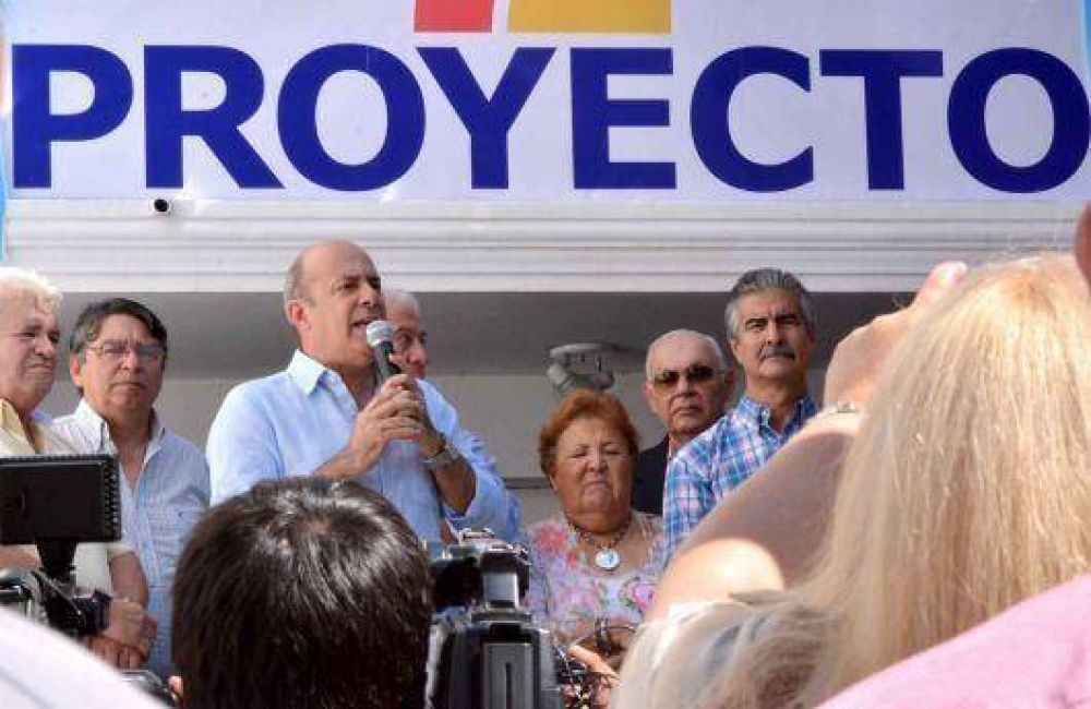 Proyecto Corrientes inaugur� su comit� central y Canteros llam� a planificar el futuro de la provincia