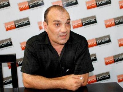 Massola: �El problema de los trabajadores del cementerio es hist�rico, no de la gesti�n actual�
