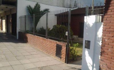 Buscan al carnicero que bale� a cuatro personas en la puerta del local