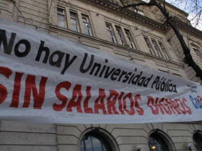 Las 12 facultades y los tres colegios de la UNR paran toda la semana