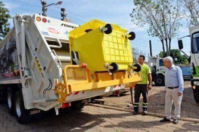 San Fernando adquiri� 340 nuevos contenedores y dos camiones para el reciclado de pl�stico 