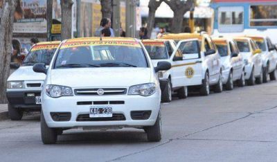 En mayo habr� un incremento en la tarifa de taxis y remises