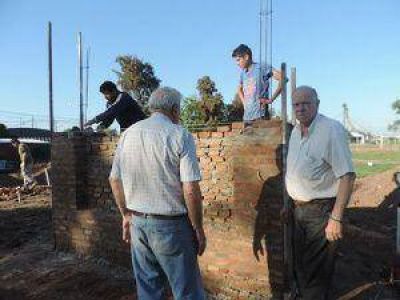 El intendente Tejedor recorri� obras que se ejecutan en Charata