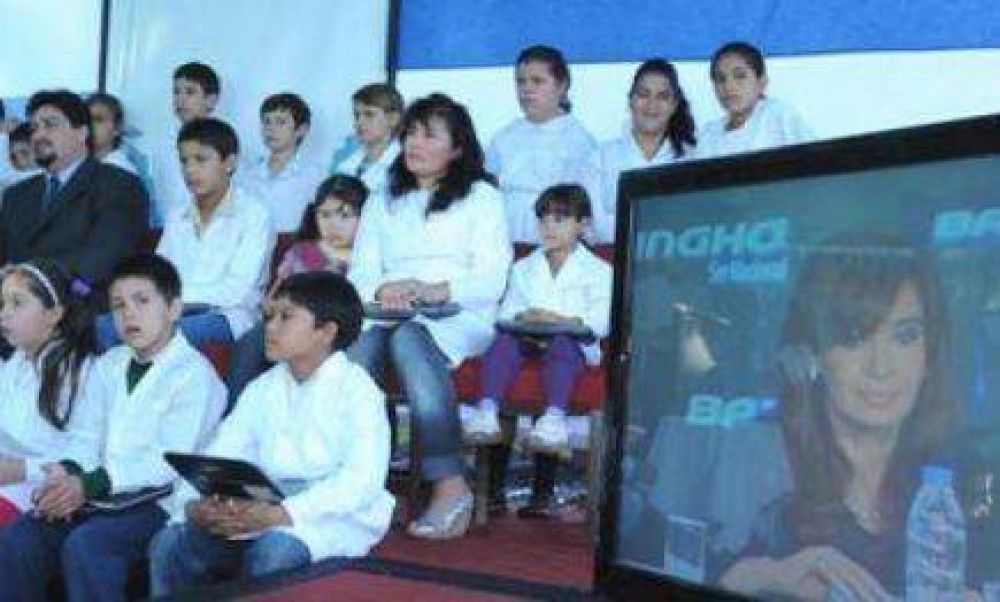 Closs encabezar� una teleconferencia con la Presidenta desde Colonia Aurora