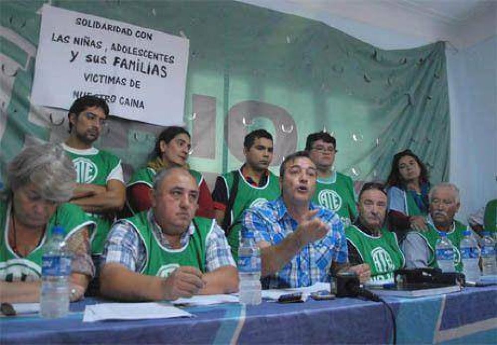 ATE denuncia �presi�n� de Iluminati a trabajadores