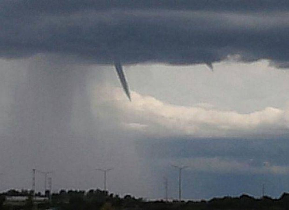 Sorpresa por una �nube embudo� en Villa Mercedes