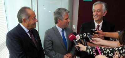 Poggi dio su apoyo a la candidatura a gobernador de Alberto Rodr�guez Sa� y anunci� su postulaci�n a diputado nacional