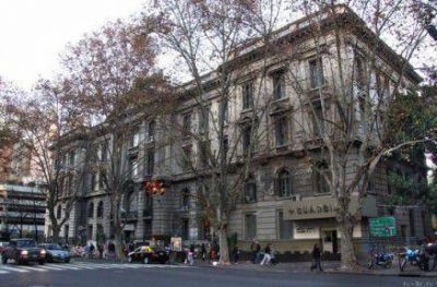 Actos y paro en dos hospitales