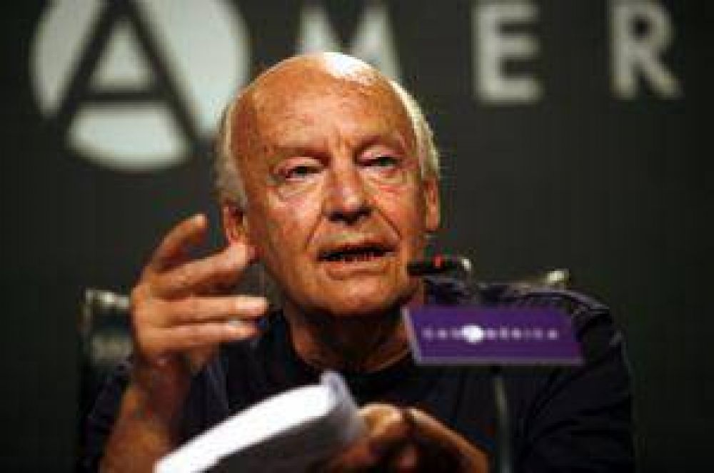 Un periodista record� una an�cdota con Galeano en Tucum�n