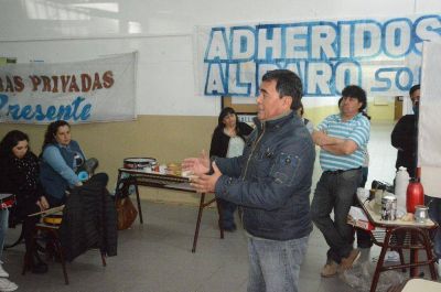 Con piquetes, los municipales comenzaron un paro por 48 horas