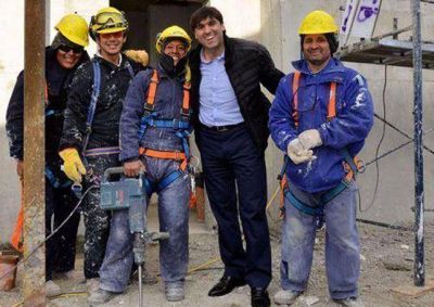 Mientras Diego Bossio hace campa�a en Santa Cruz, con Pablo Gonz�lez, es investigado por enriquecimiento il�cito