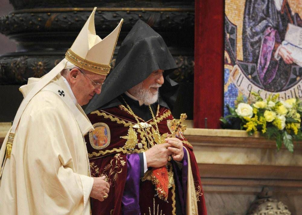 Duro cruce entre un ministro turco y el patriarca armenio católico