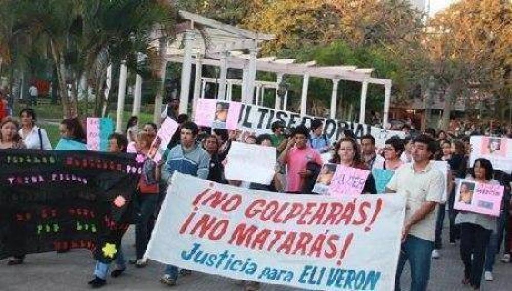 Repudian casos de femicidio en Corrientes y reclaman: “Ni una mujer menos, ni una muerta más”