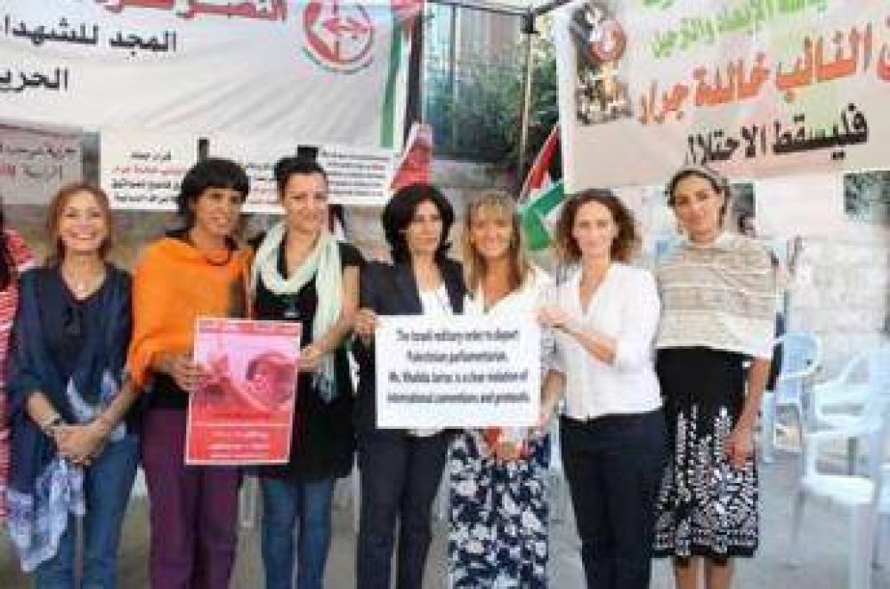 58 eurodiputados exigen la libertad de Khalida Jarrar