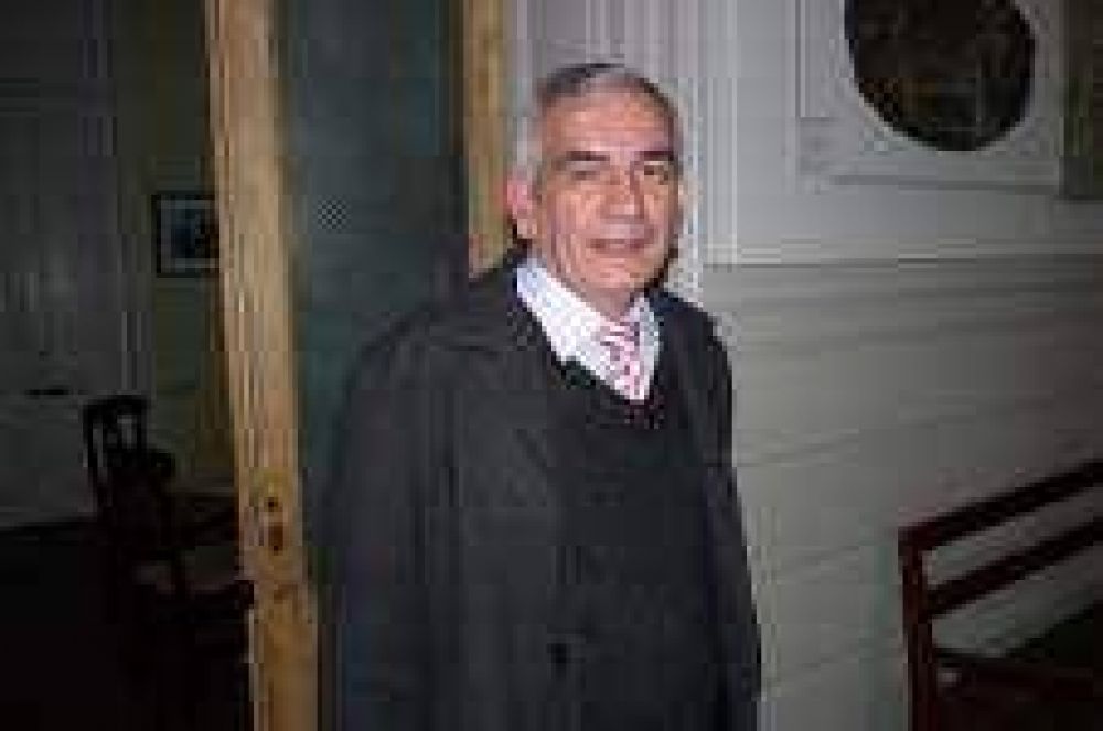 Deschamps solicita que se tapen los canales de la Av. Saavedra