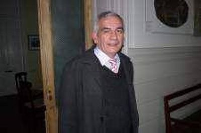 Deschamps solicita que se tapen los canales de la Av. Saavedra