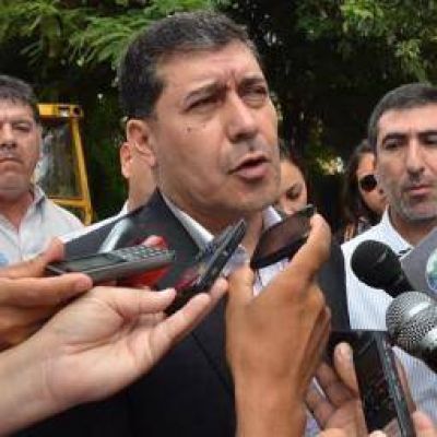 Casas carg� contra Macri, Massa y sus referentes locales