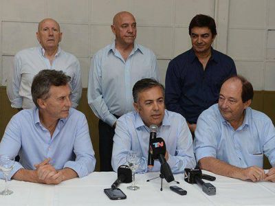 Macri vino a Mendoza y junto a Sanz dio su respaldo a Cornejo