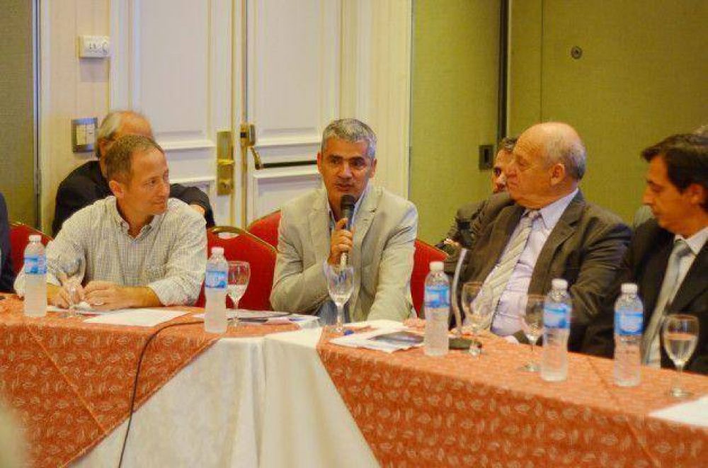 El vicegobernador particip� del lanzamiento del 6� Congreso de Agrobiotecnolog�a