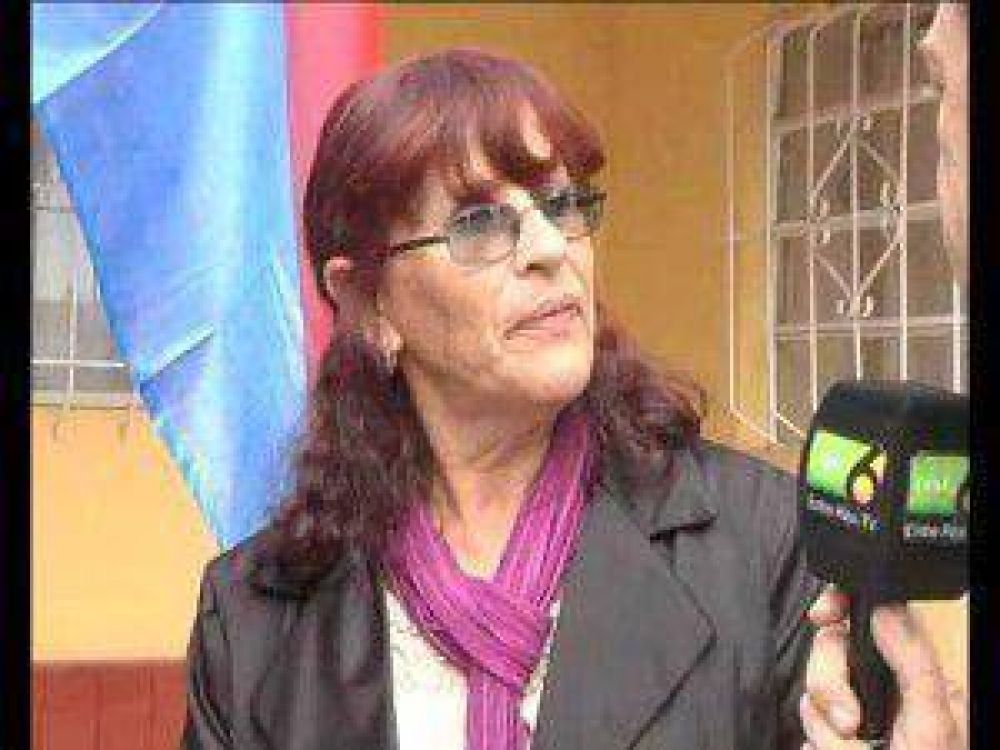 C. Ensayo: Torres habl sobre el jardn maternal prximo a inaugurarse