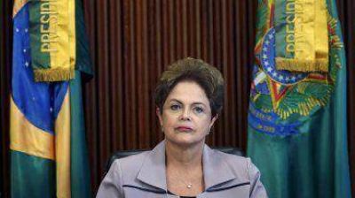 Rousseff admiti� 