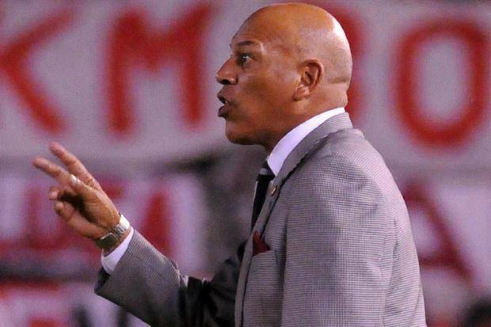 Para el DT de Juan Aurich, River 