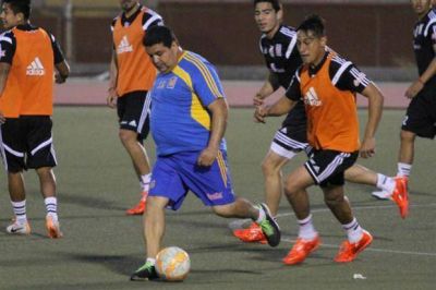 Ante la falta de jugadores, Tigres complet� los entrenamientos con sus utileros