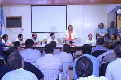 A�da Ayala: �No nos podemos dar el lujo de perder un productor m�s�