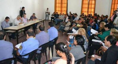 El gobernador Insfr�n anunci� obra el�ctrica para la comunidad de Chico Dawadan