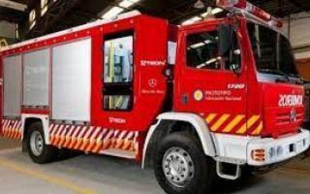 Ins�lito: Retienen autobomba de Bomberos en la AFIP de Z�rate