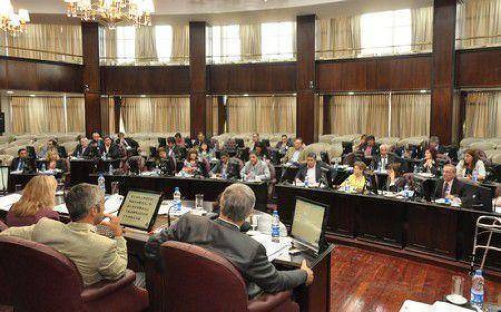  Diputados rechaz tratar sobre tablas pedido de informe sobre EDESAL
