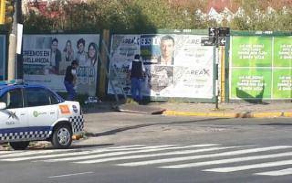Avellaneda: Denuncian que Polica Local quita carteles opositores