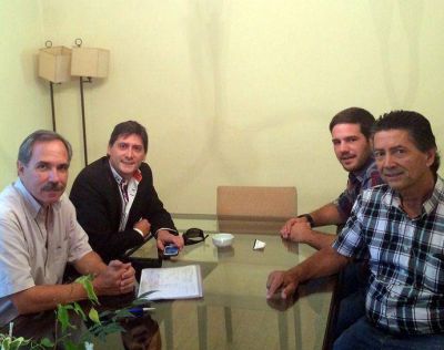 Sector del radicalismo manifiesta �total apoyo� a la candidatura de Arteaga