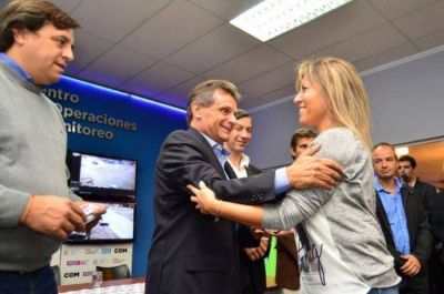 Comenzaron con la distribuci�n de botones antip�nico para comerciantes