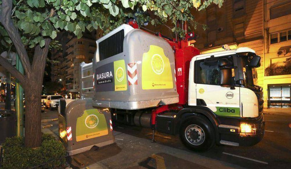 Recoleta: Llegan nuevos contenedores de basura
