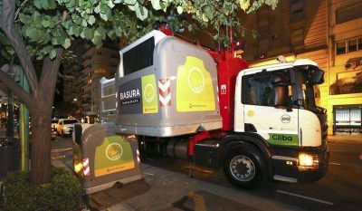 Recoleta: Llegan nuevos contenedores de basura