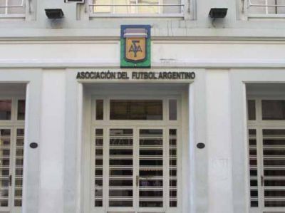 Newell's quiere los tres puntos, la presentaci�n ser� ma�ana o el lunes