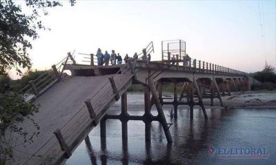 Tras desmoronarse parte de un puente sobre la Ruta 126, instalar�n un bailey en forma provisoria