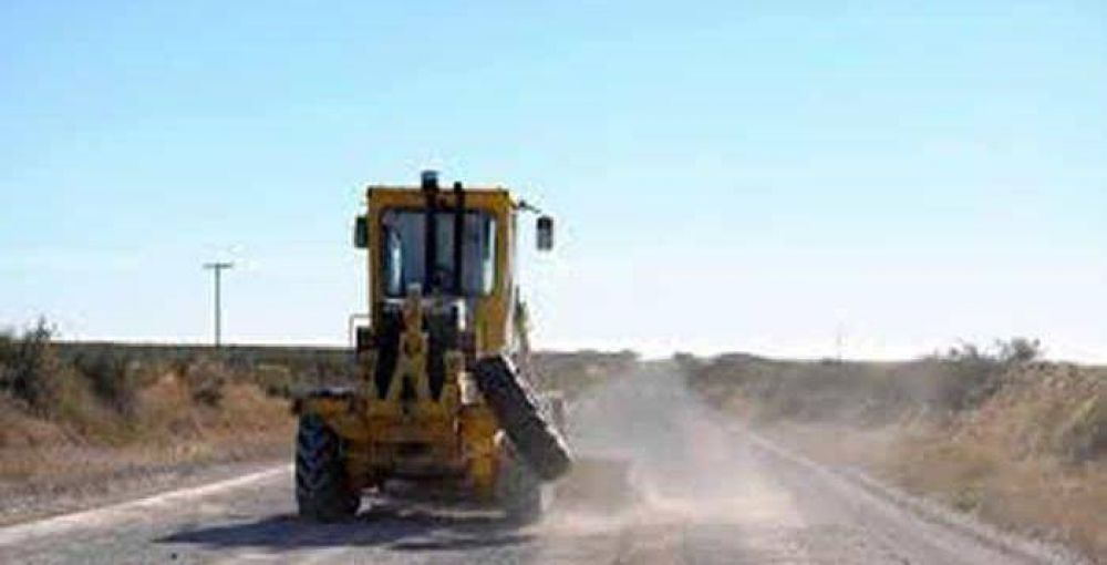 Vialidad Provincial repara los caminos da�ados por las inundaciones
