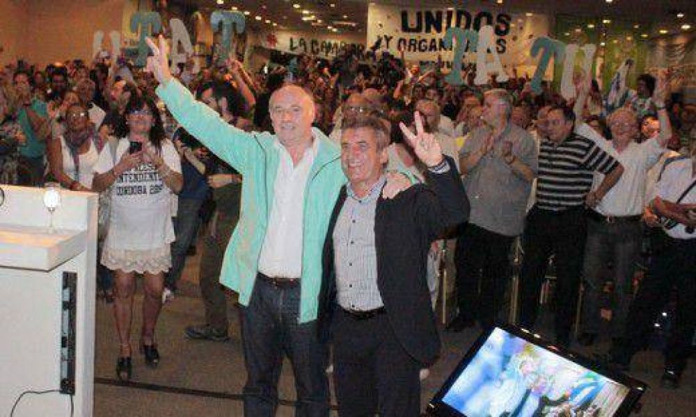 �Hay que suceder a los dos mejores presidentes de la democracia�